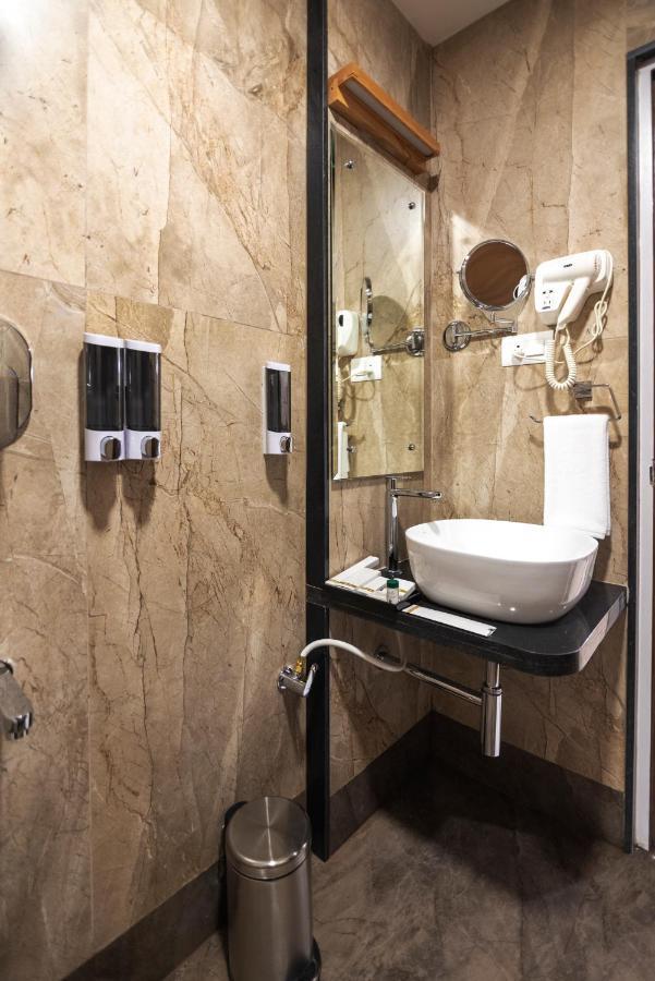 העיר בנגלור Vanusa Residency מראה חיצוני תמונה